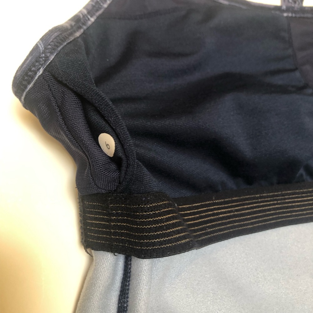 Lululemon Blue Work Out Tank Top EUC - Picture 12 of 14